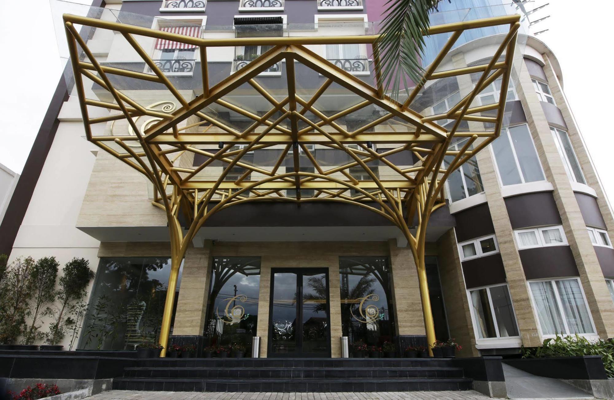 Cinnamon Hotel Boutique Syariah Tutugan Eksteriør bilde